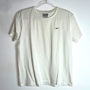 Vintage 90s Nike T-Shirt in White